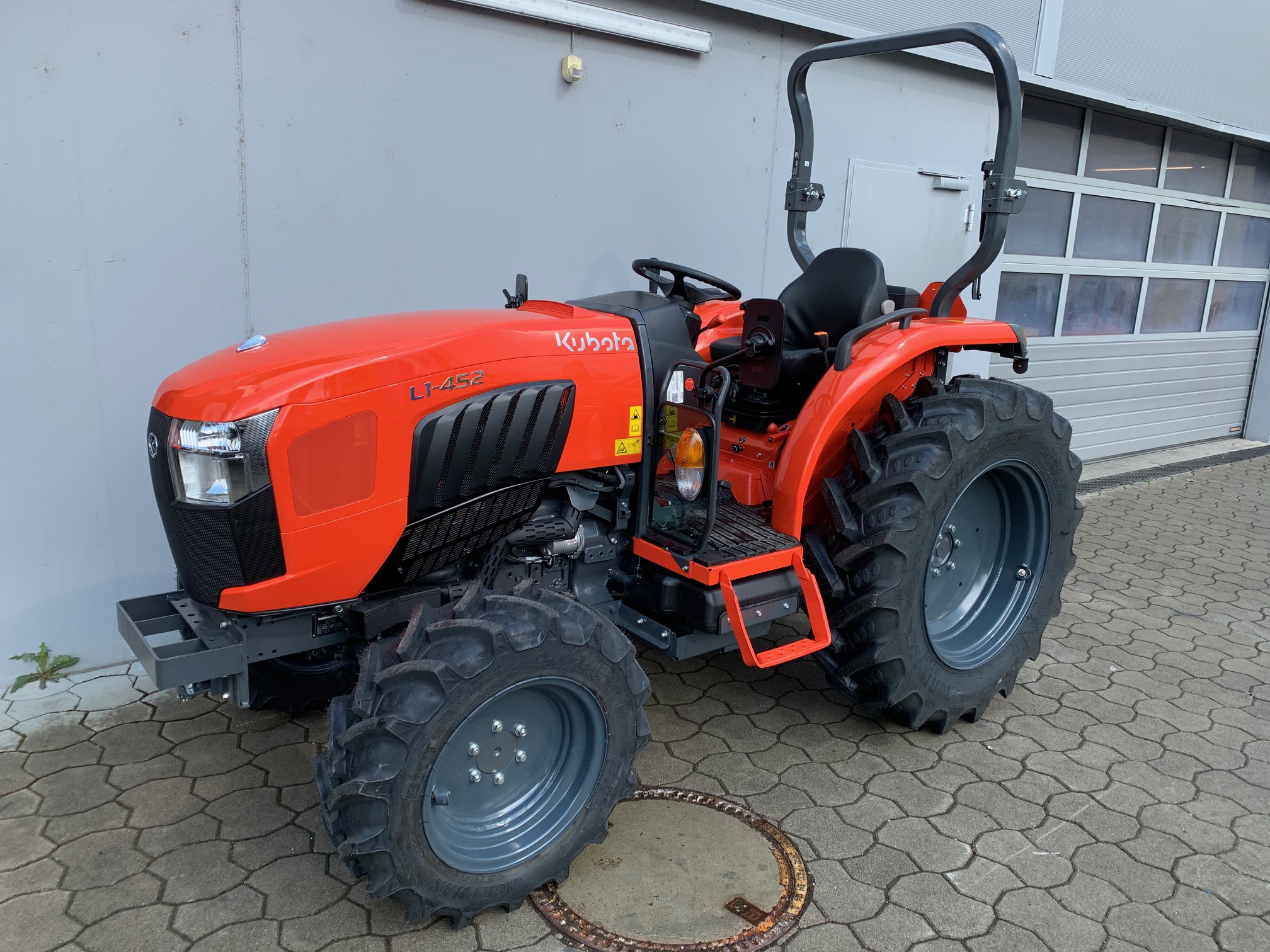 Kubota L1-452 Kompakttraktor